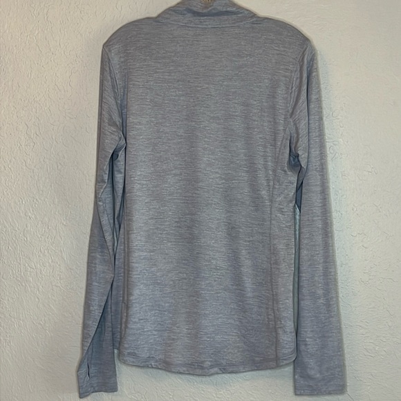 Reebok Gray 1/2 Zip Top Womens Size L All Around Vector Lightweight Soft Layer - Picture 6 of 15